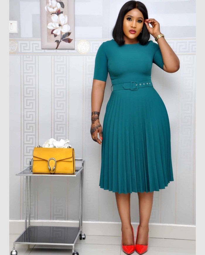 VITIANA Women Casual Pleated Dress Summer 2020 Female Short Sleeve O-Neck Green Midi Dresses Femme Office OL Vestidos With Belt