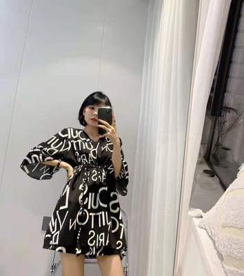 2021网红连衣裙女字母印花气质休闲时尚仙女裙温柔夏季小清新短裙