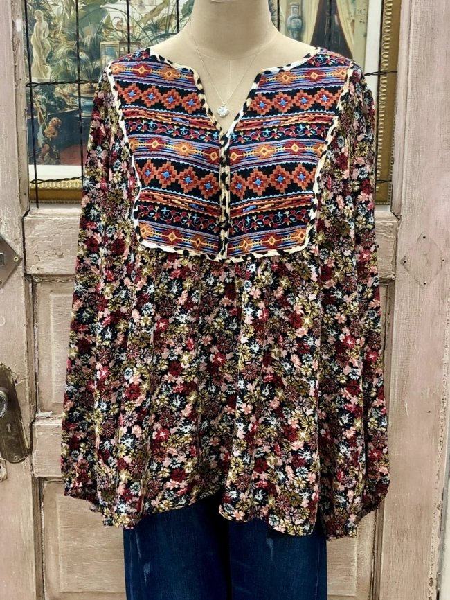Shift Vintage Long Sleeve Shirts & Tops