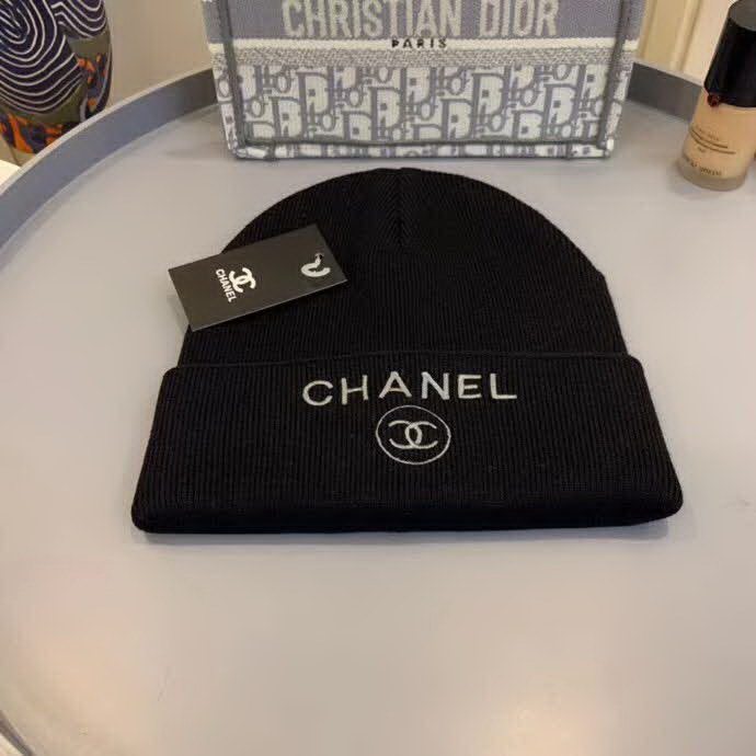 20冬季最新专柜款-Chanel针织羊毛毛线帽，定制羊毛，帅气朋克风。超酷时尚街头风！