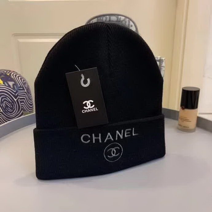 20冬季最新专柜款-Chanel针织羊毛毛线帽，定制羊毛，帅气朋克风。超酷时尚街头风！