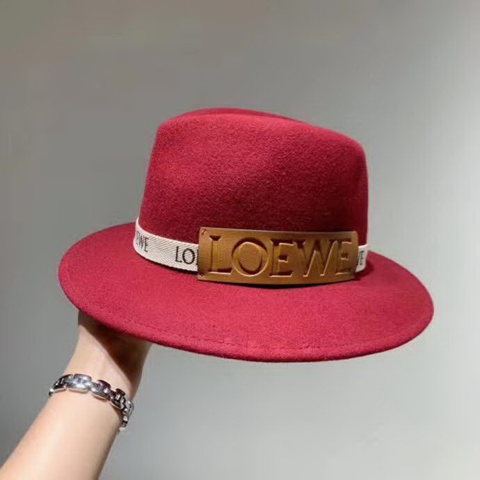 20冬季最新专柜款-罗意威LOEWE新款礼帽，百分百羊毛面料,凹凸有致帽型，2020官方新款，女神必备