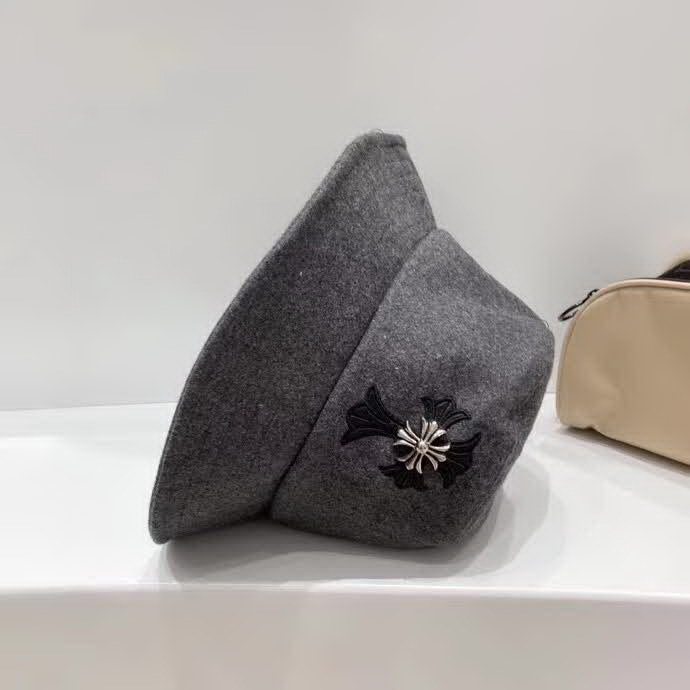 20冬季最新专柜款-ChromeHearts20秋冬新款羊毛呢子皮标十字架，个性街头朋克风，神秘复古十字架，帅气！帽型超正！精品刺绣皮边，妥妥的高级风！