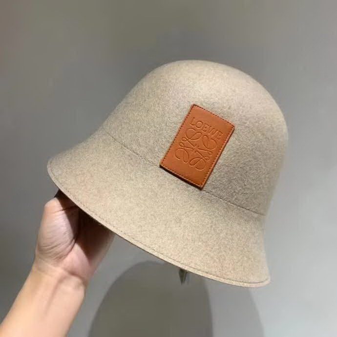 20冬季最新专柜款-罗意威LOEWE2020新款渔夫帽，羊毛面料、洗水皮包边