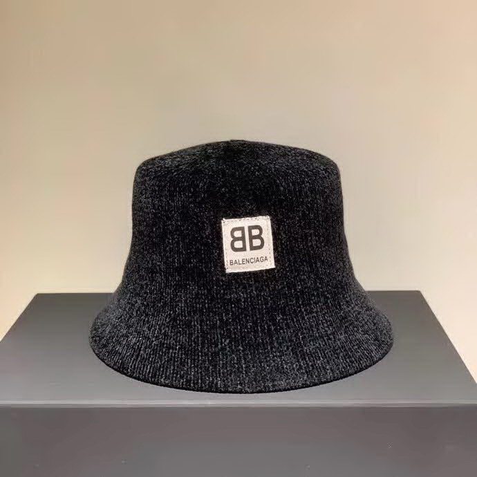 20冬季最新专柜款-Balenciaga双B字母渔夫帽，太阳帽，秋季灯芯绒面料，轻盈透气百搭款，可折叠出门携带方便