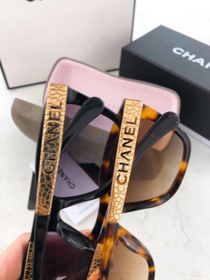 ☆「时尚达人首选」香奈儿Chanel☆2020全网最新太阳眼镜流行趋势销量排行第一,让你做最耀眼最酷的时尚达人