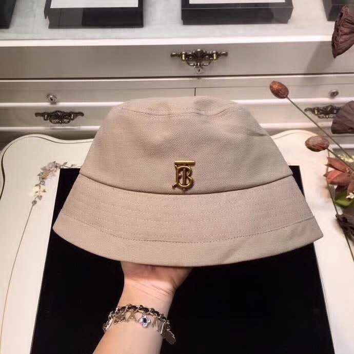 20冬季最新专柜款-Burberry杨幂同款，手感很好，超美渔夫帽 日常休闲必备啦