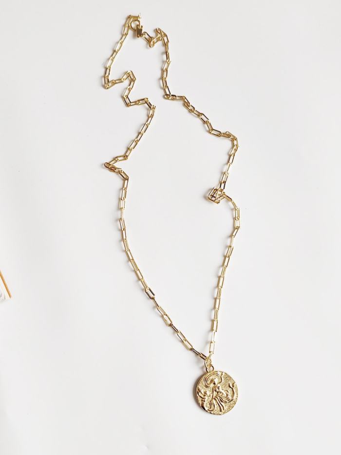 925 Sterling Silver Vintage round brand Necklace