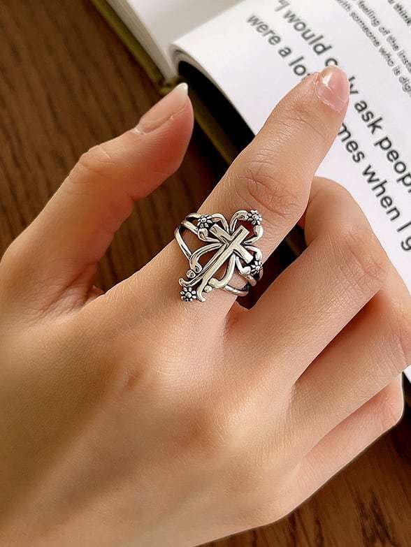 925 Sterling Silver Hollow Cross Vintage Band Ring