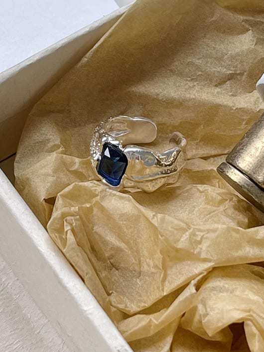 925 Sterling Silver Glass Stone Special Shaped Vintage Band Ring