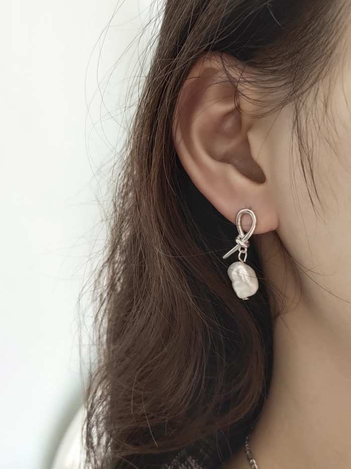 925 Sterling Silver Imitation Pearl White Irregular Vintage Knotted Earrings