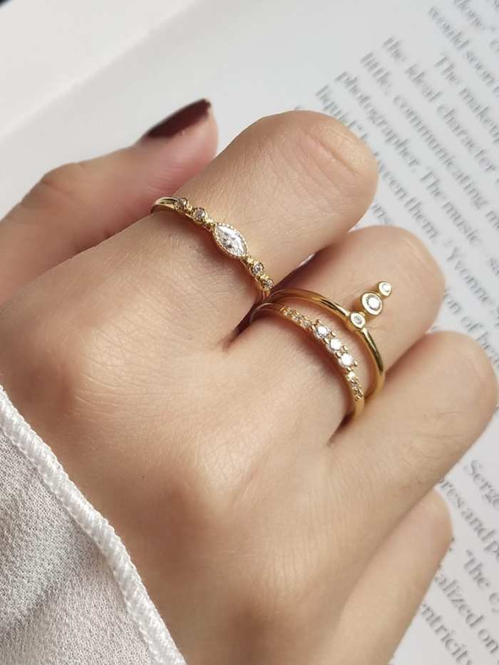 925 Sterling Silver Cubic Zirconia Irregular Minimalist Band Ring