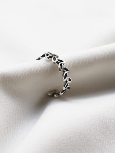 925 Sterling Silver Leaf Minimalist Midi Ring