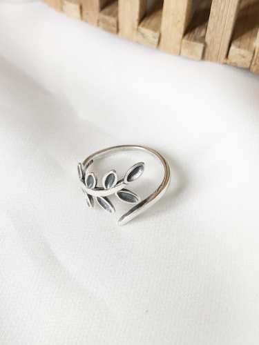 925 Sterling Silver Leaf Vintage Free Size Midi Ring