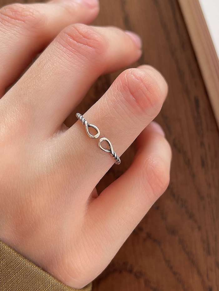 925 Sterling Silver Carnelian Irregular Vintage Band Ring