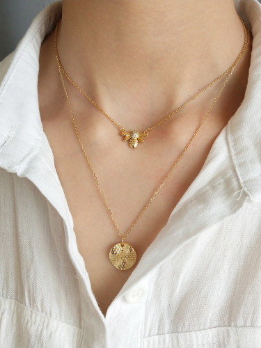 Sterling Silver plated 18k honeybee round Necklace
