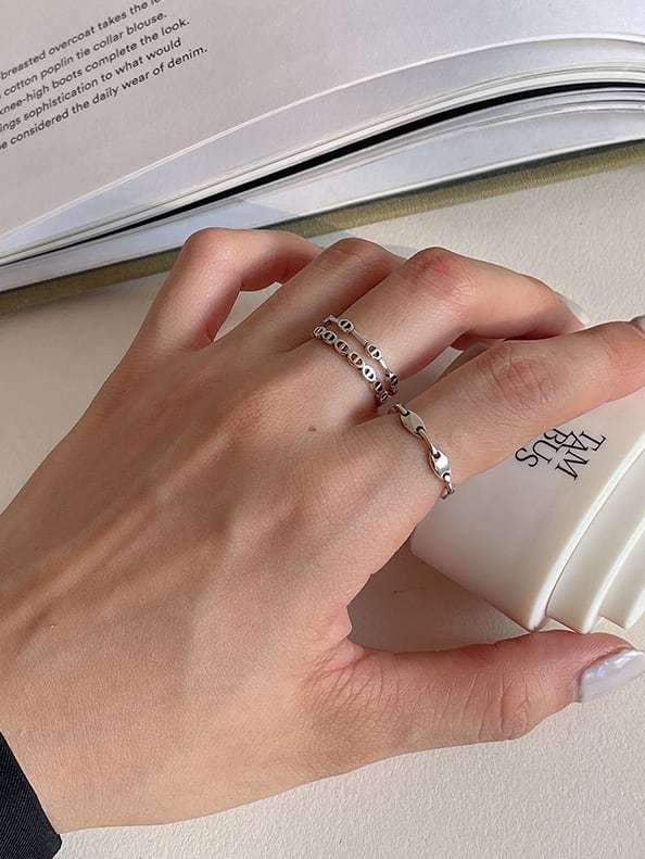 925 Sterling Silver Hollow Irregular Vintage Band Ring