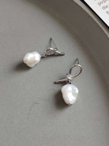 925 Sterling Silver Imitation Pearl White Irregular Vintage Knotted Earrings