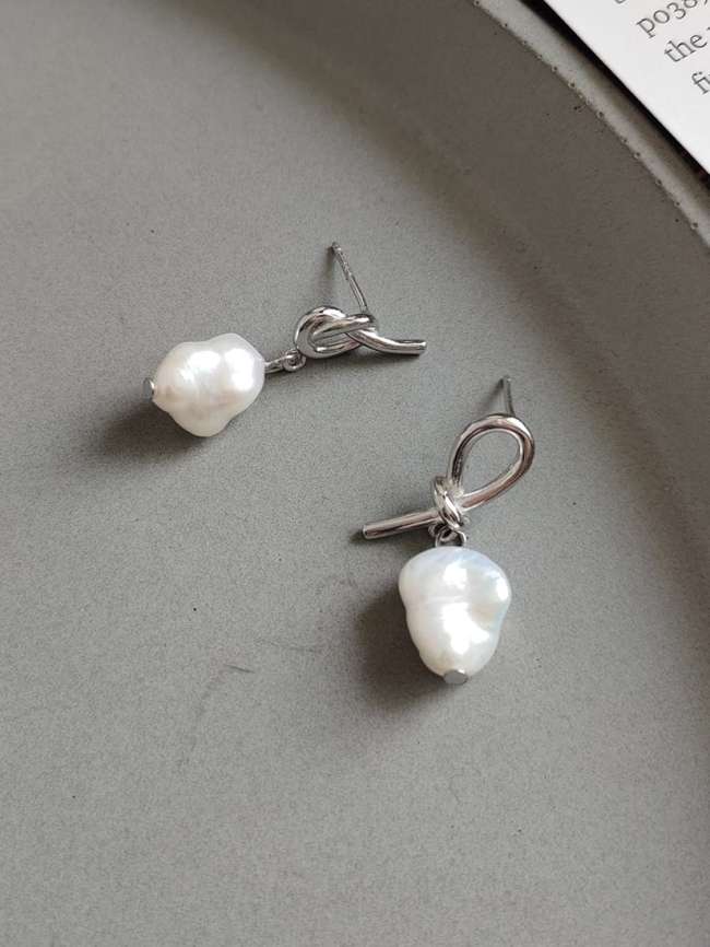 925 Sterling Silver Imitation Pearl White Irregular Vintage Knotted Earrings