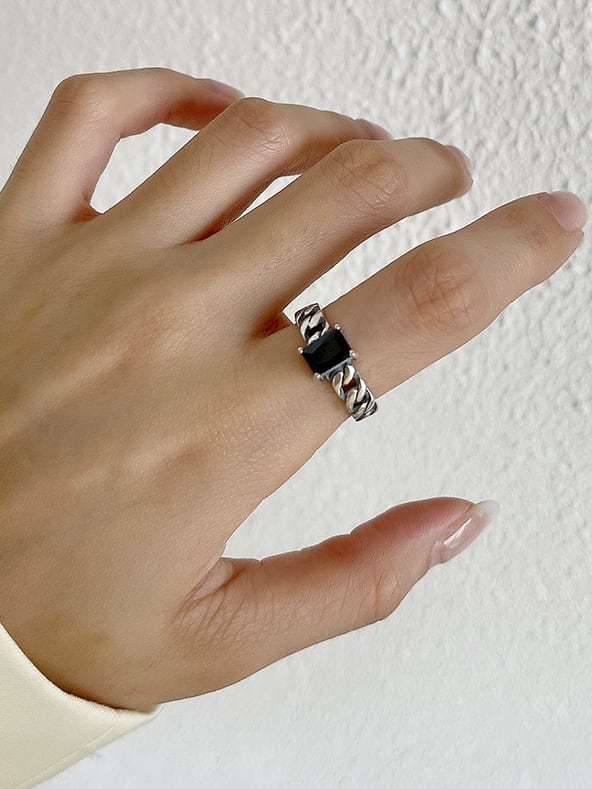 925 Sterling Silver  Hollow Irregular Vintage Band Ring