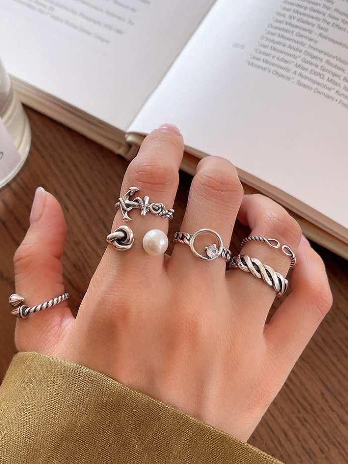 925 Sterling Silver Carnelian Irregular Vintage Band Ring