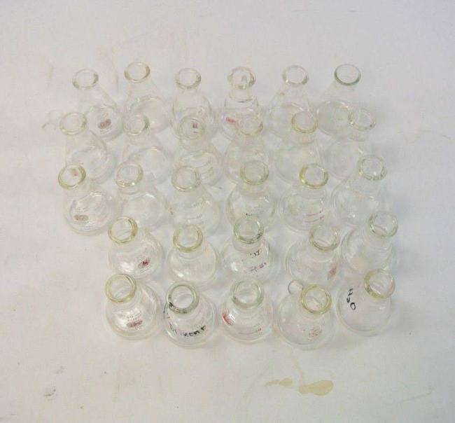 BBB28086198 Pyrex 250ml Erlenmeyer Narrow Mouth Flasks, Flat Bottom, Lot 28 (#4980)