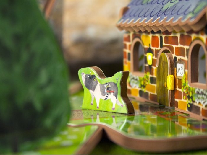 House & Storybook