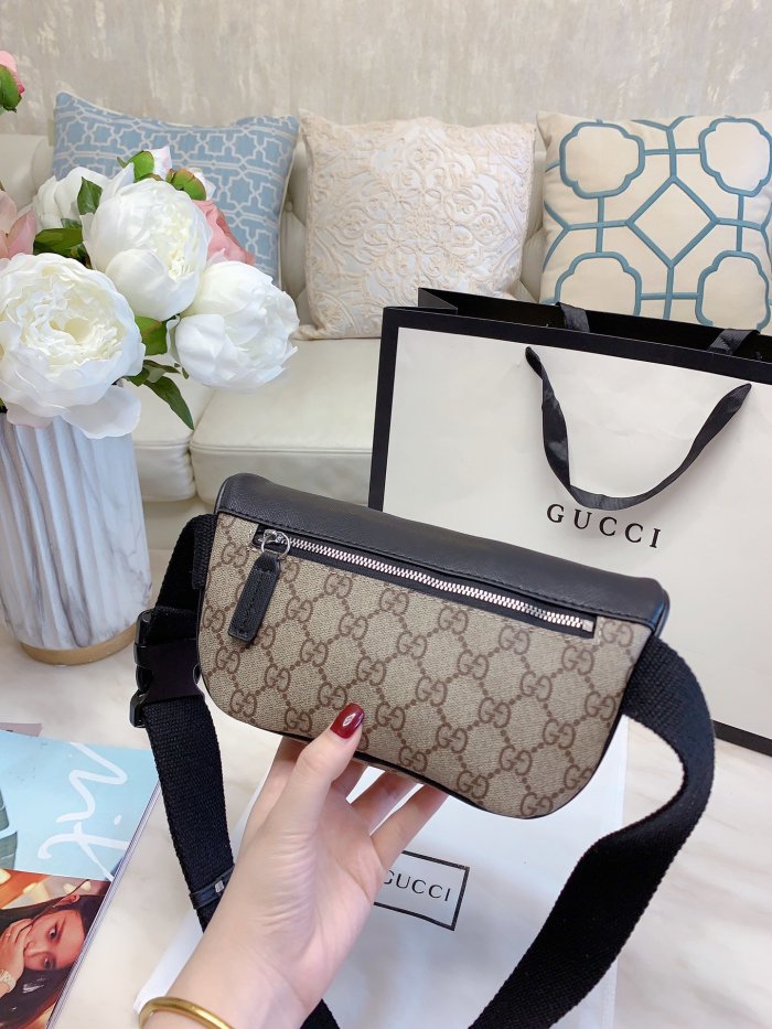 GUCCI  LB0312005030005  size: 22x13cm