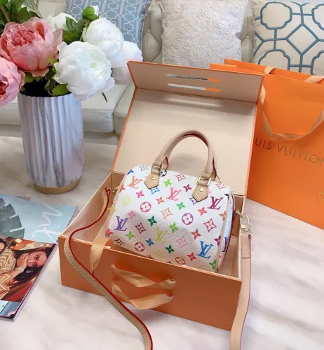LOUIS VUITTON  LB0712005030086  size: 20cm