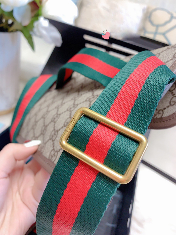 GUCCI  LB5212005030025  size: 24x17cm