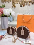 LOUIS VUITTON  LB0412005030011  size: 17x15cm\13x12cm