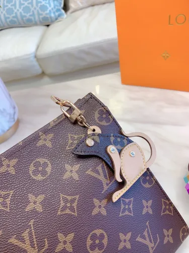 LOUIS VUITTON  LB0412005030075  size: 25x20cm