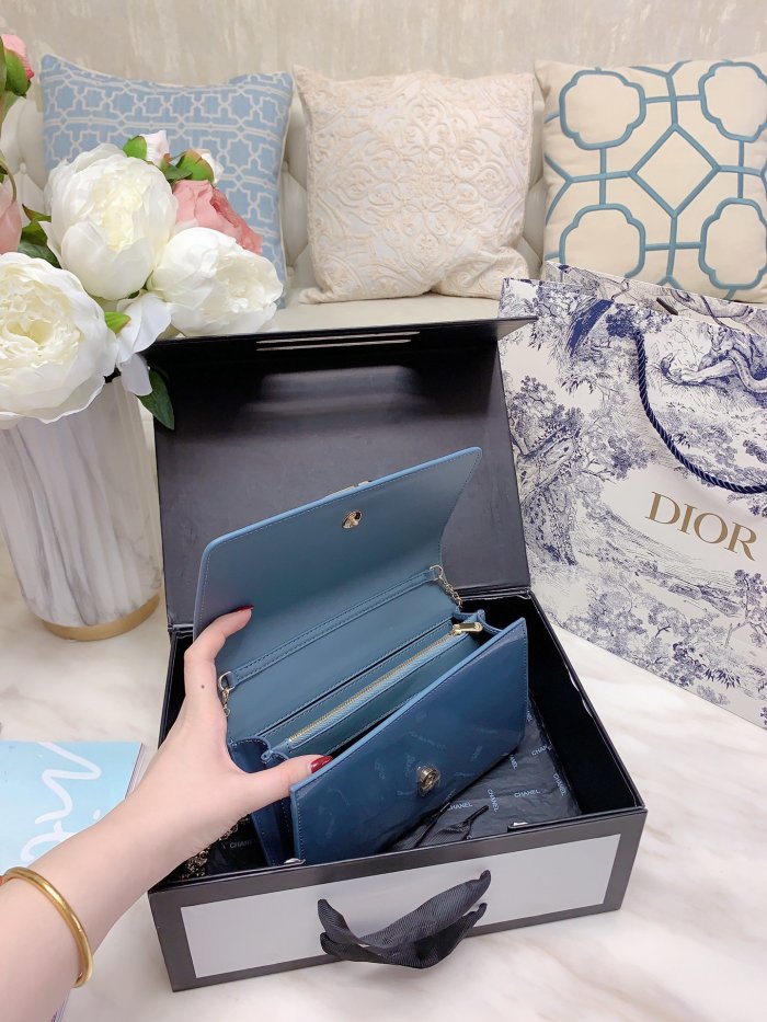 DIOR  LB5612005030022  size: 22x14cm