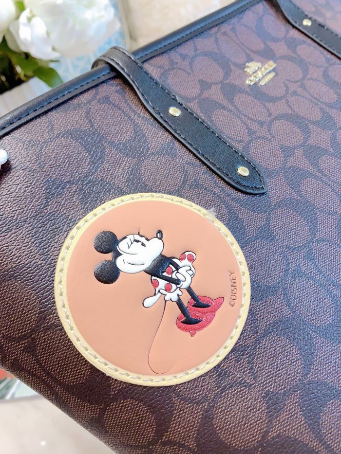 COACH  LB0612005030028  size: 30x27cm