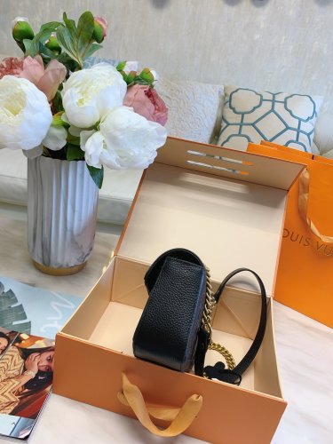 GUCCI  LB0022005030031  size: 22cm