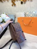 LOUIS VUITTON  LB0712005030074  size: 26x20cm