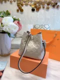 LOUIS VUITTON  LB5912005030034  size: 20cm