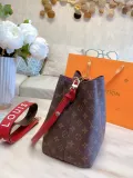 LOUIS VUITTON  LB0812005030072  size: 26x22x27cm