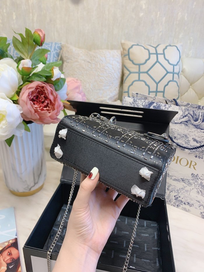 DIOR  LB5812005030039  size: 17cm