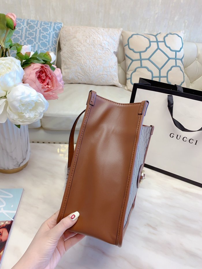 GUCCI  LB5512005030047  size: 34x26cm