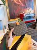 LOUIS VUITTON  LB5412005020121  size: 22cm