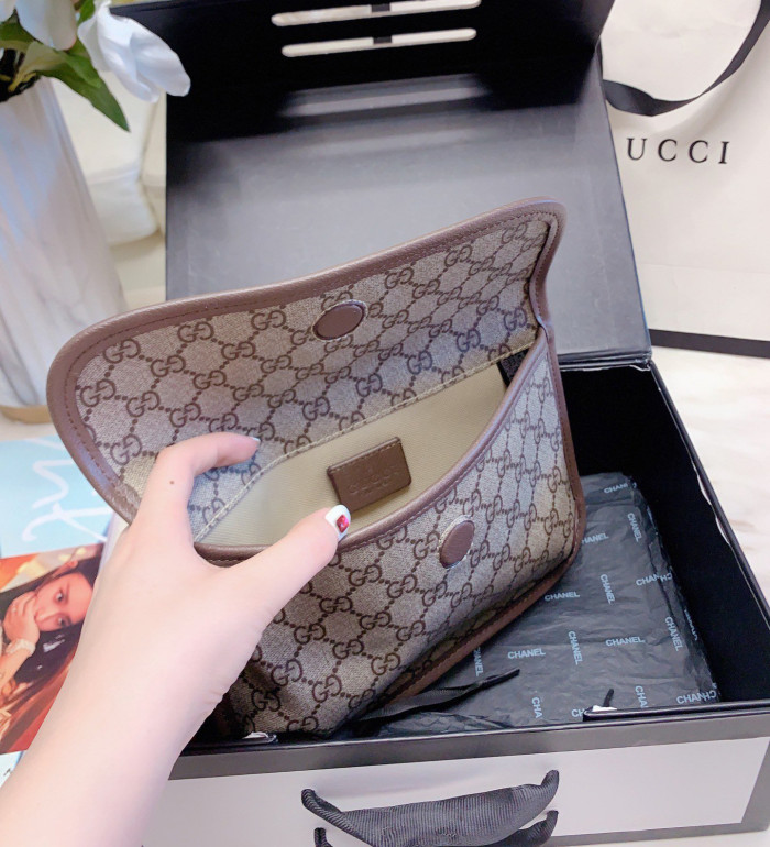 GUCCI  LB5212005030025  size: 24x17cm