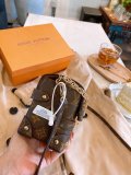 LOUIS VUITTON  LB0612005020103  size: 17x12cm