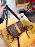 LOUIS VUITTON  LB5412005020121  size: 22cm