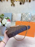 LOUIS VUITTON  LB5612005030027  size: 27cm