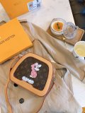 LOUIS VUITTON  LB0412005020148  size: 23x5x19cm