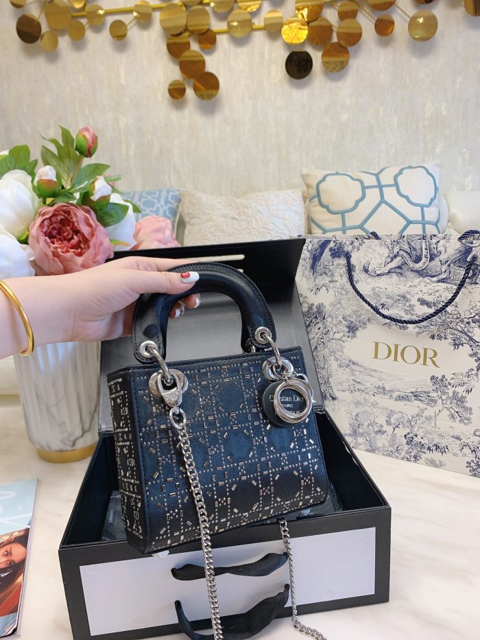 DIOR  LB5812005030039  size: 17cm