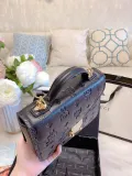 MCM  LB0122005030078  size: 24cm