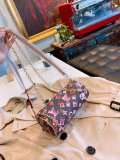 LOUIS VUITTON  LB5012005020128  size: 22cm