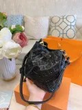 LOUIS VUITTON  LB5912005030033  size: 20cm